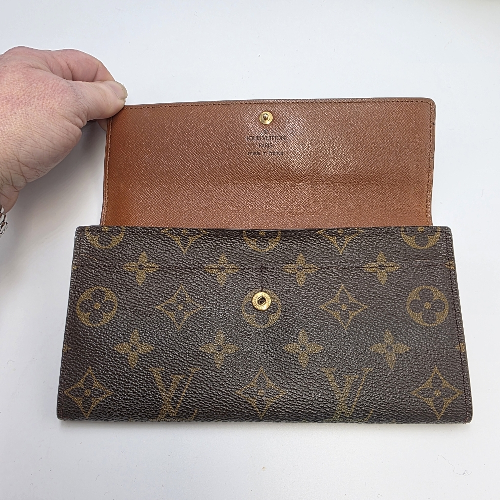 Authentic Vintage Louis Vuitton Monogram Sarah Wallet - Date Code TH0929 - Picture 7 of 11